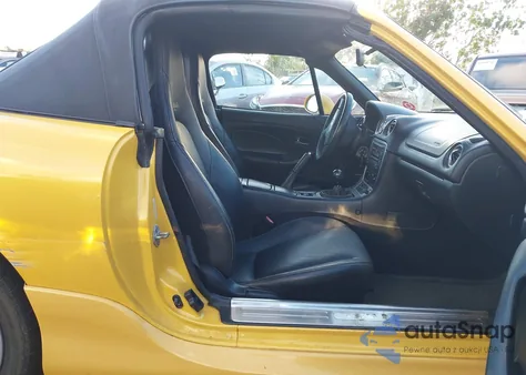 2002 Mazda Mx-5 Miata Cloth/Ls/Se z USA, uszkodzony, nr VIN JM1NB353920229199